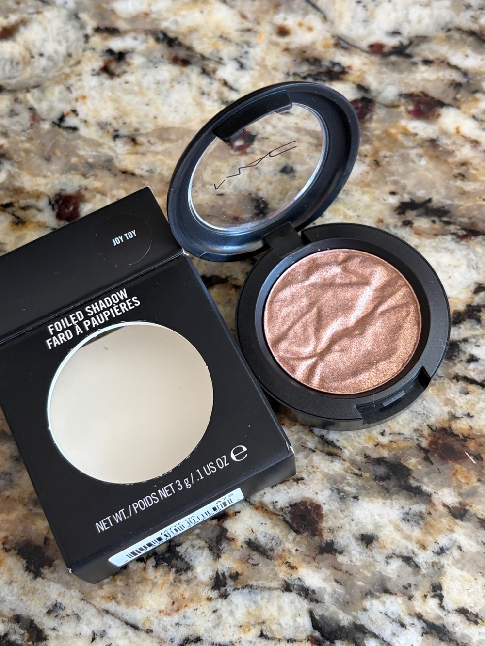 ⚡️🖤MAC Cosmetics Foiled Eyeshadow Joy Toy - Picture 6 of 8